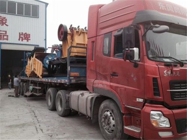 1600型<a href='http://www.revieve.com.cn' target='_blank'><span>金屬破碎機(jī)</span></a>發(fā)貨