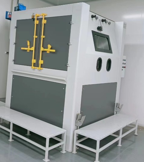全自動無塵噴砂機(jī):提升工業(yè)生產(chǎn)效率的利器 全自動無塵噴砂機(jī):提升工業(yè)生產(chǎn)效率的利器